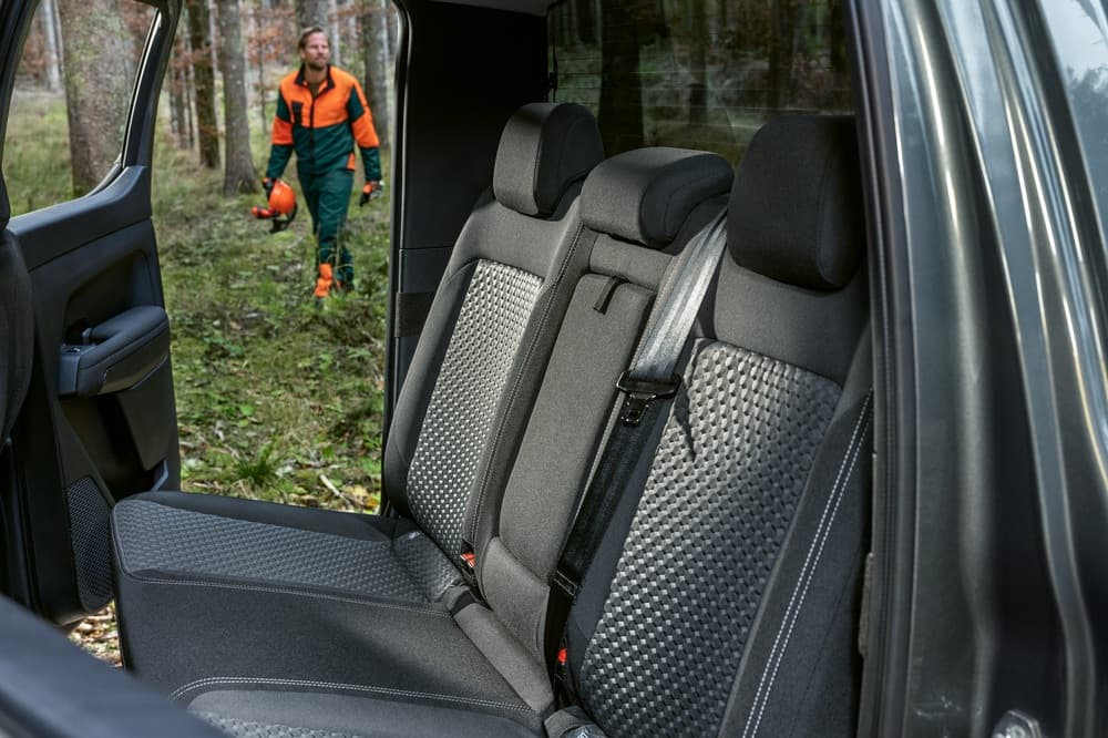 Alla Amarok kommer med parkeringsvärmare, dragkrok, 10-vxl automatlåda, digital förarmiljö och parkeringssensorer och backkamera.