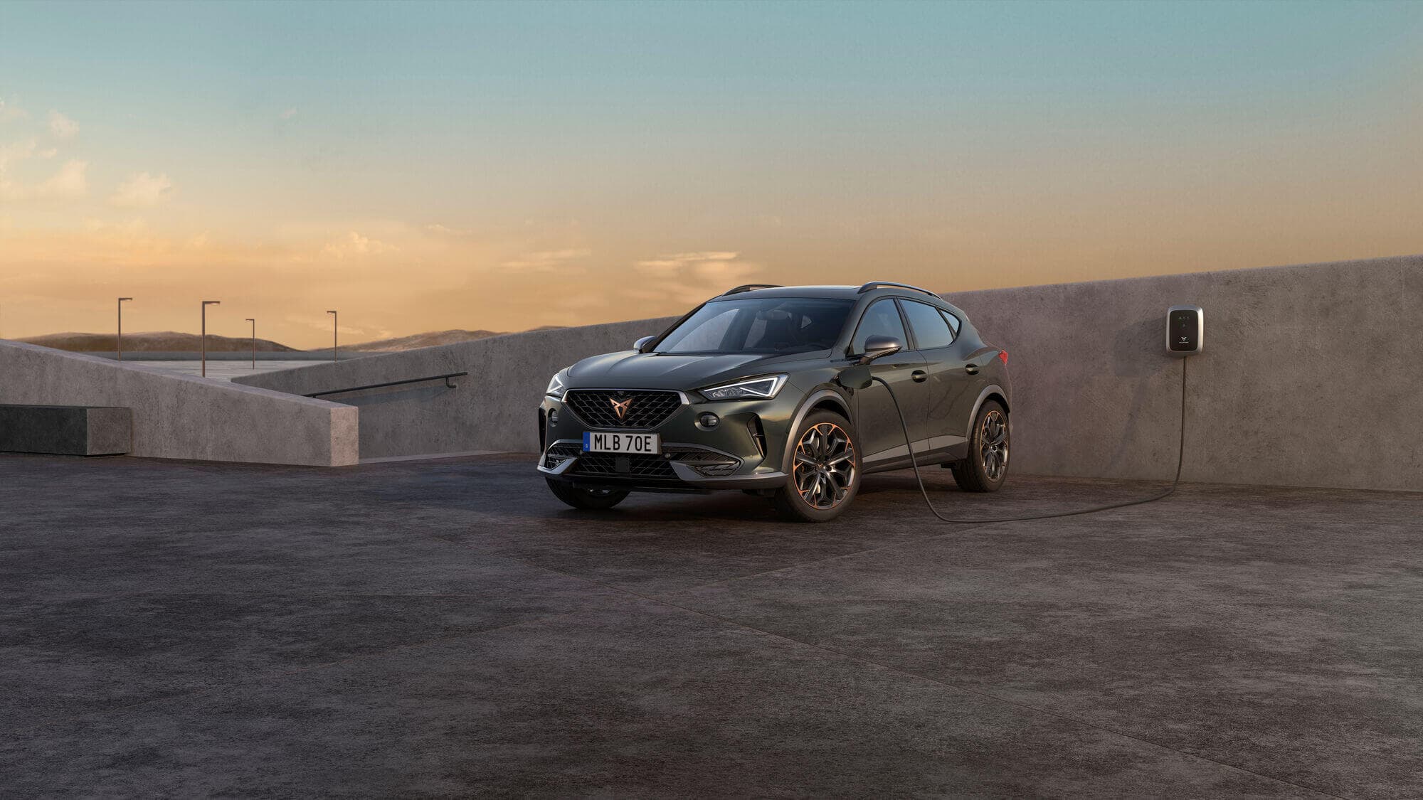 Cupra Formentor går att få som bensinbil eller plug-in hybrid (laddhybrid).