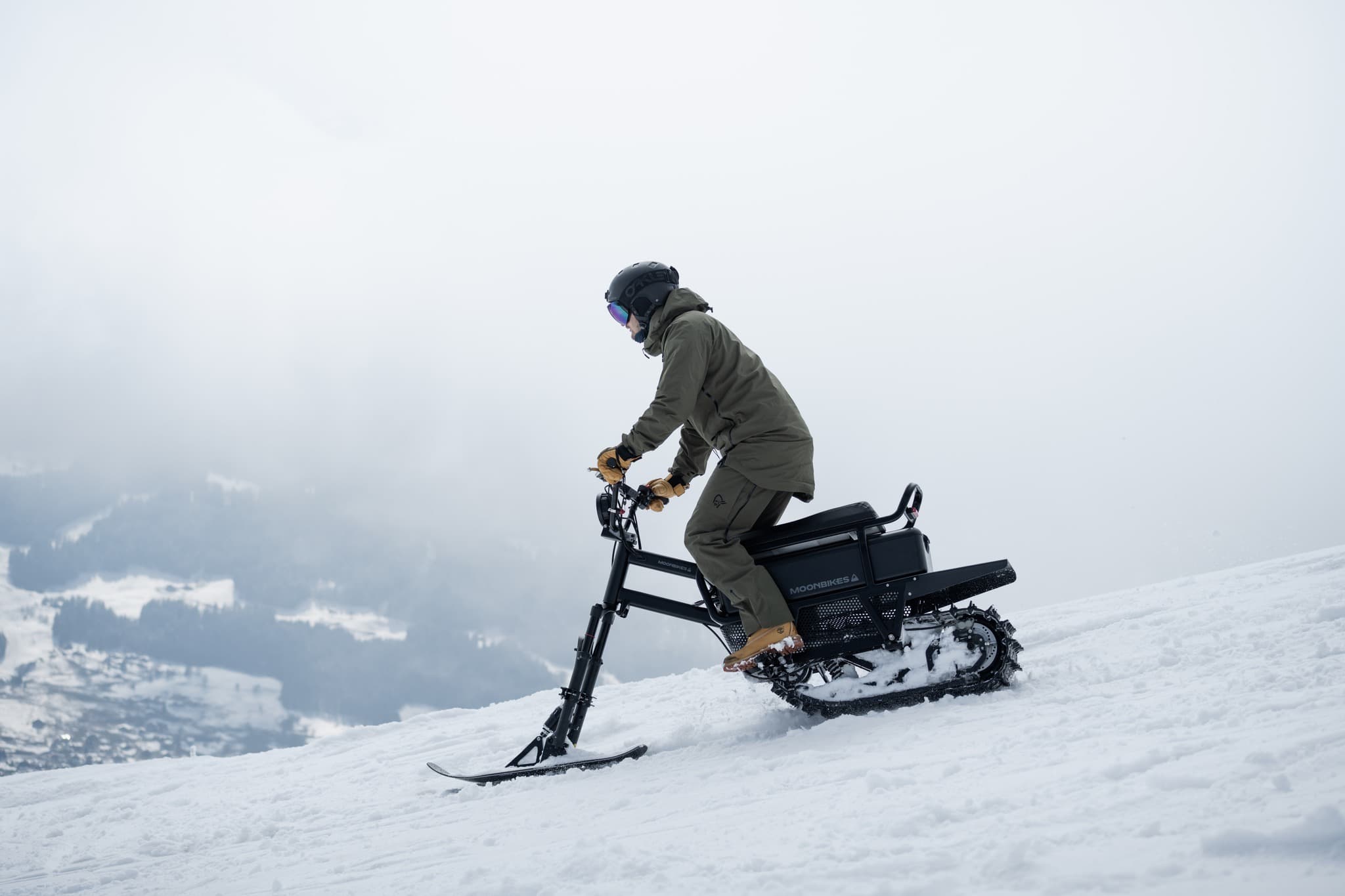 Moonbikes - världens första elektriska snowbike. En rolig nyhet i Berners sortiment.
